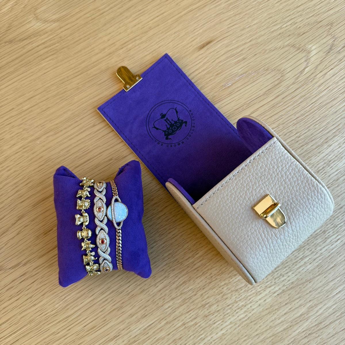 Single Timepiece/Bracelet Roll